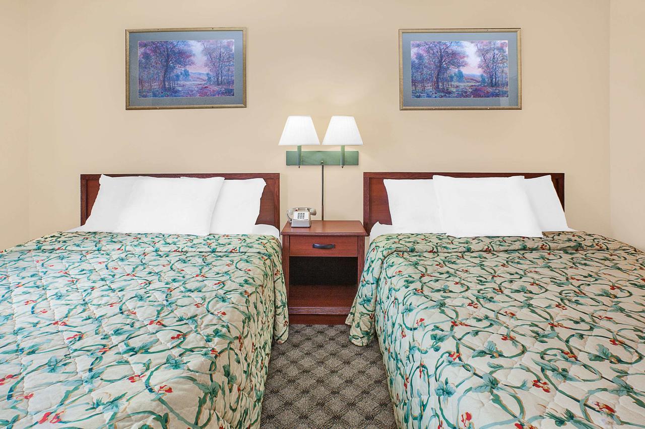 Knights Inn Kalamazoo - thumb 17