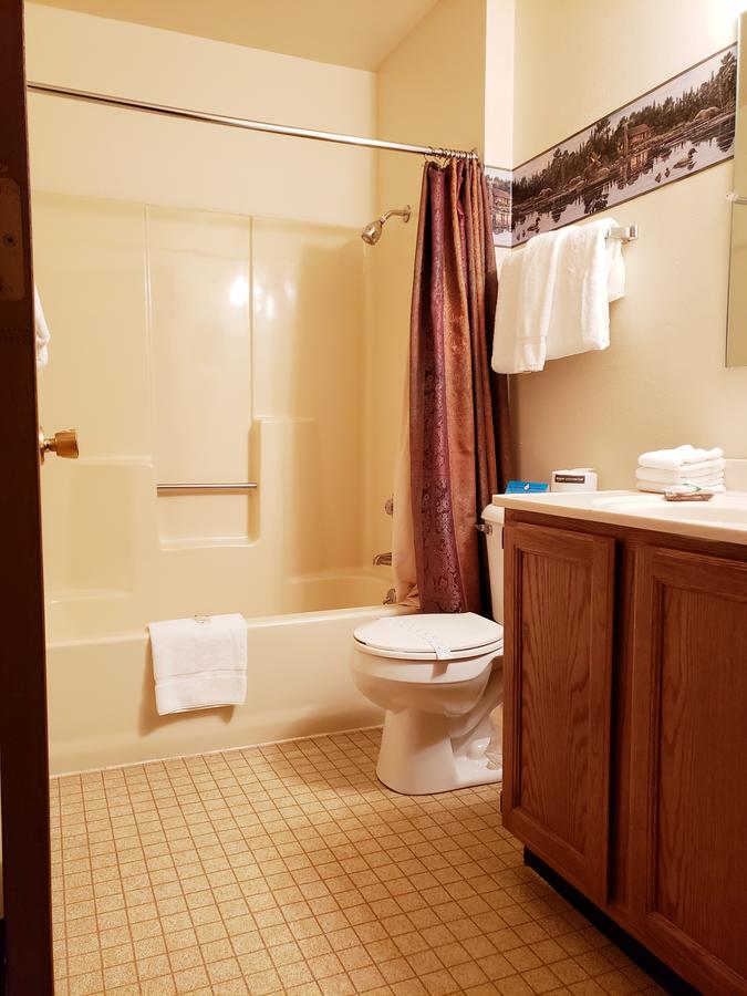 Black River Lodge - thumb 38