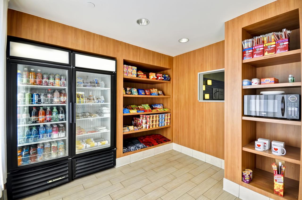 Holiday Inn Express Romulus / Detroit Airport - thumb 18