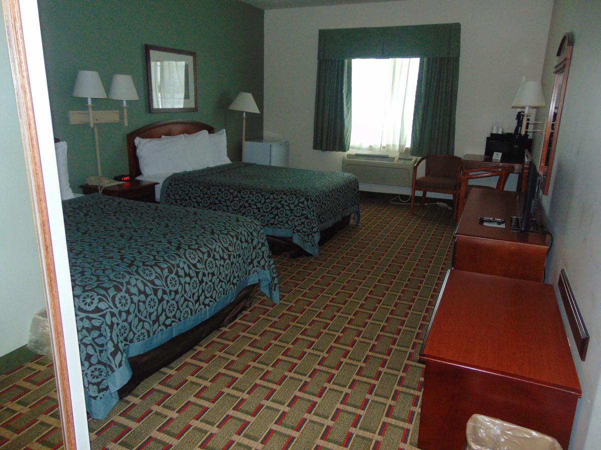 Days Inn By Wyndham Pentwater - thumb 14