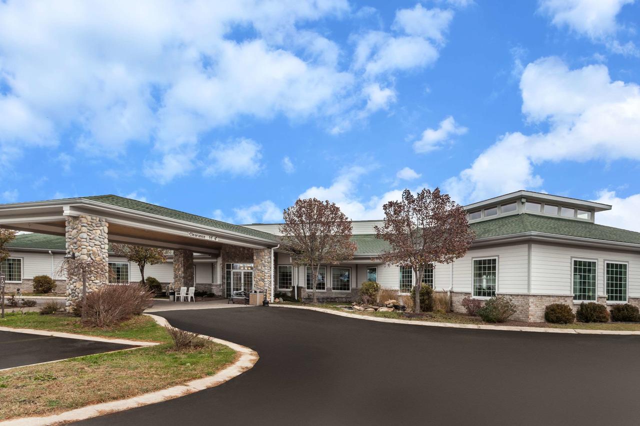 Days Inn By Wyndham Pentwater - thumb 0