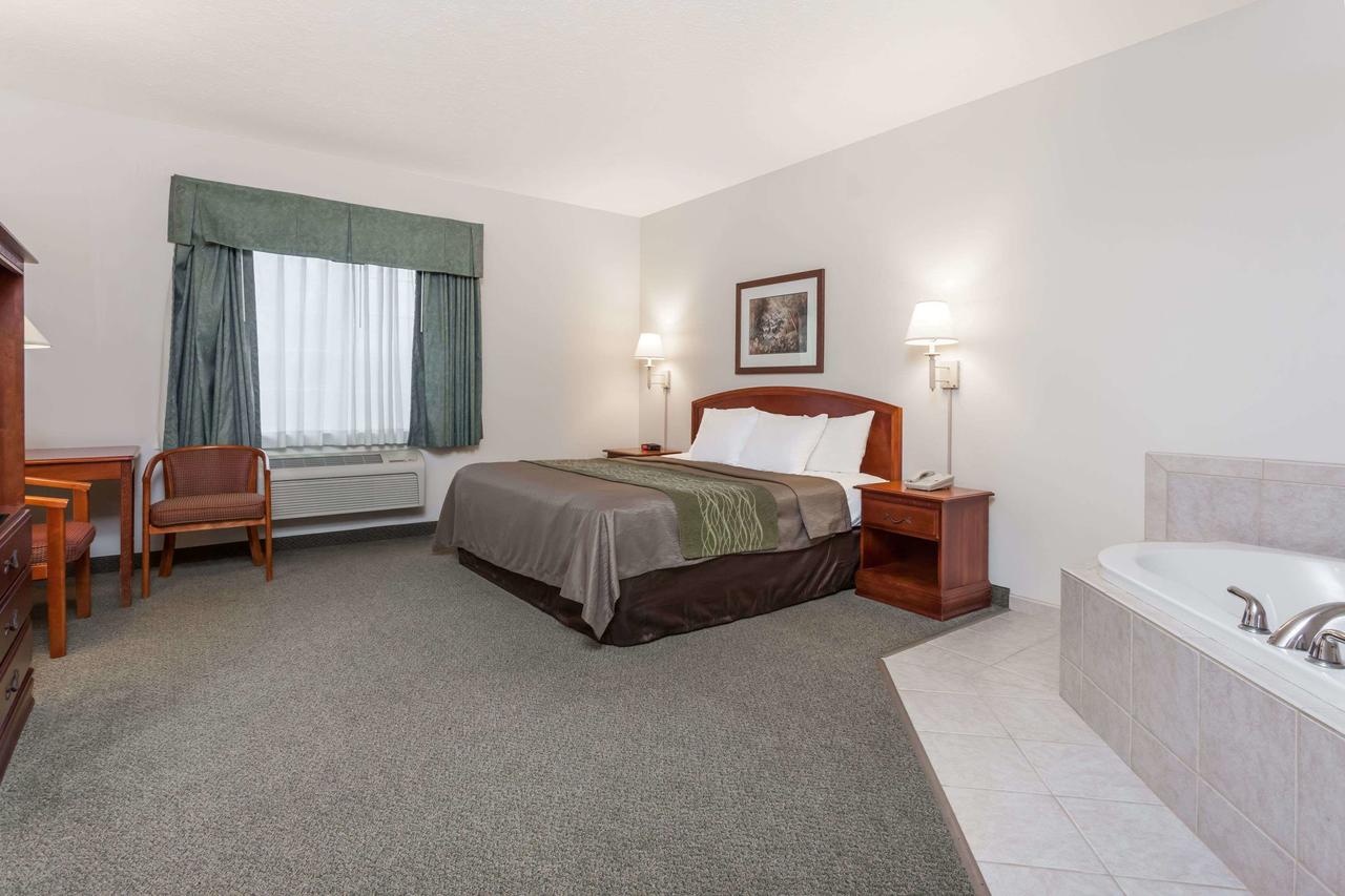 Days Inn By Wyndham Pentwater - thumb 25