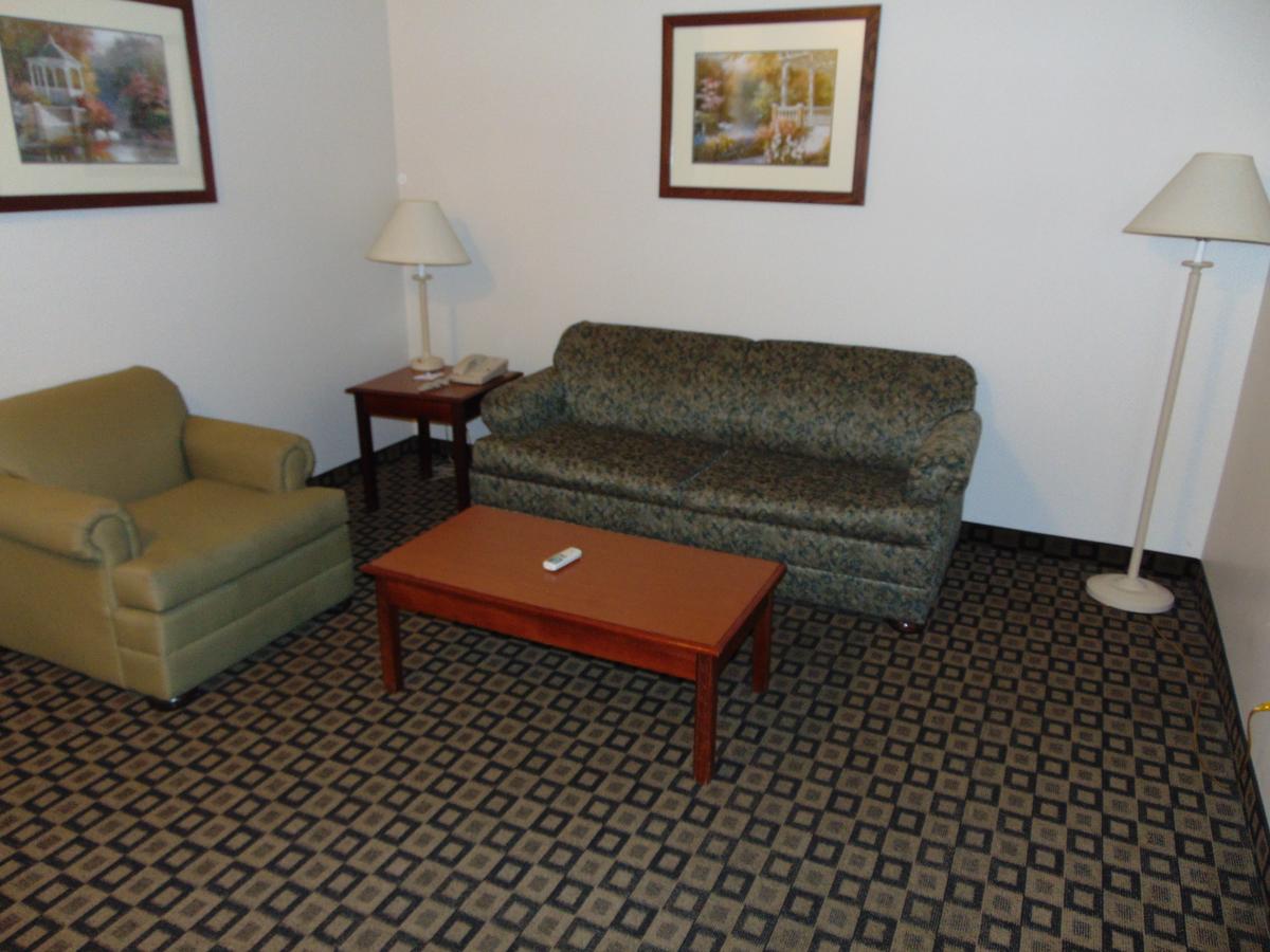 Days Inn By Wyndham Pentwater - thumb 7