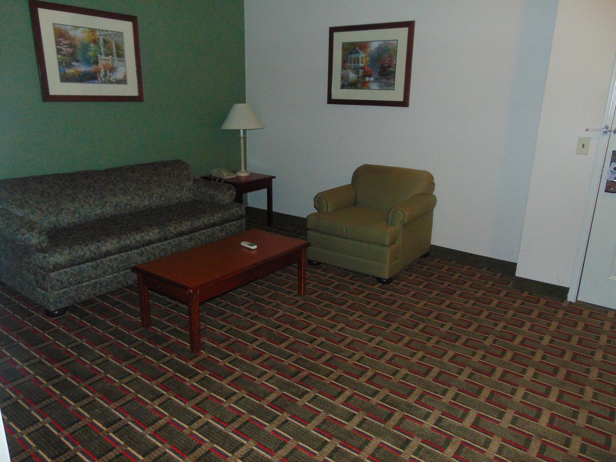 Days Inn By Wyndham Pentwater - thumb 11