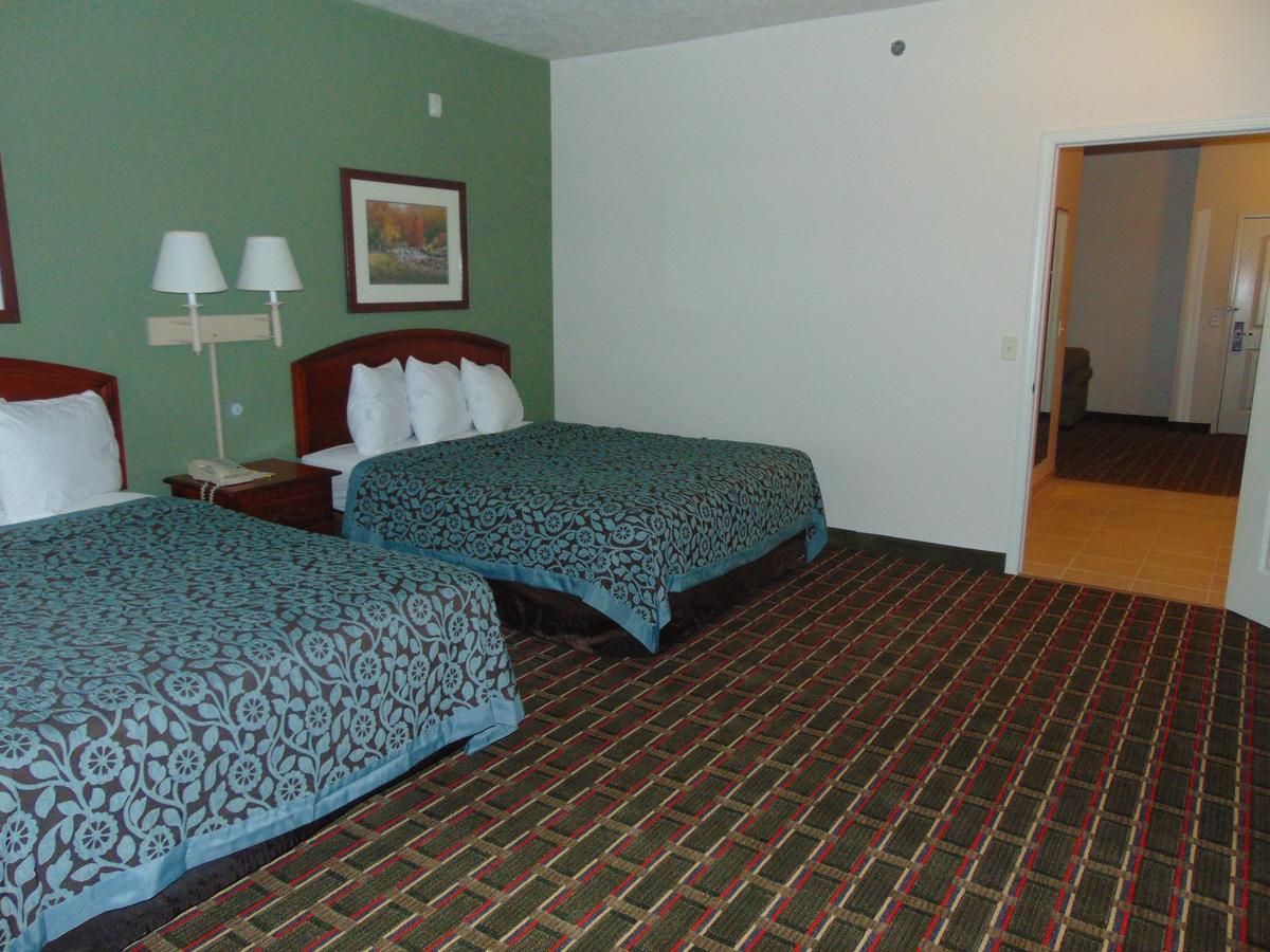 Days Inn By Wyndham Pentwater - thumb 12