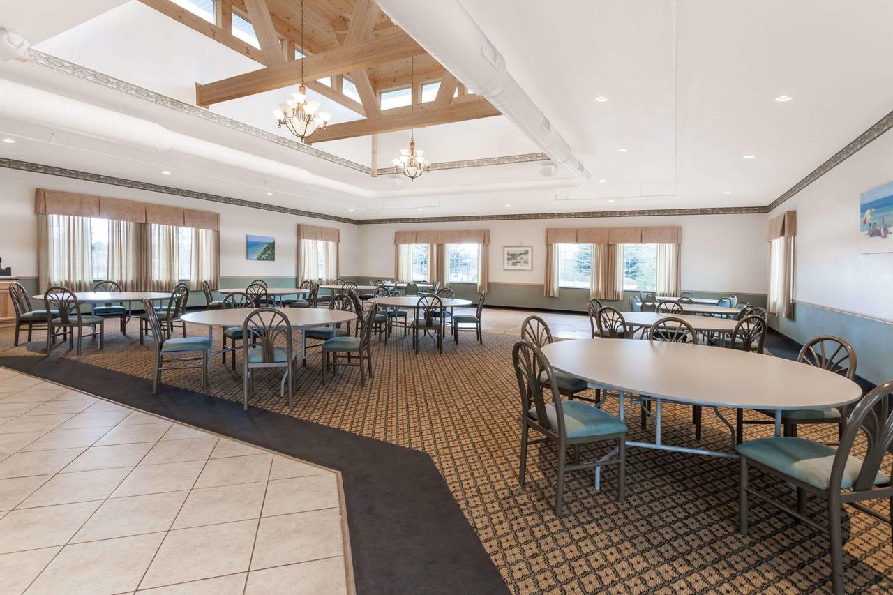 Days Inn By Wyndham Pentwater - thumb 15