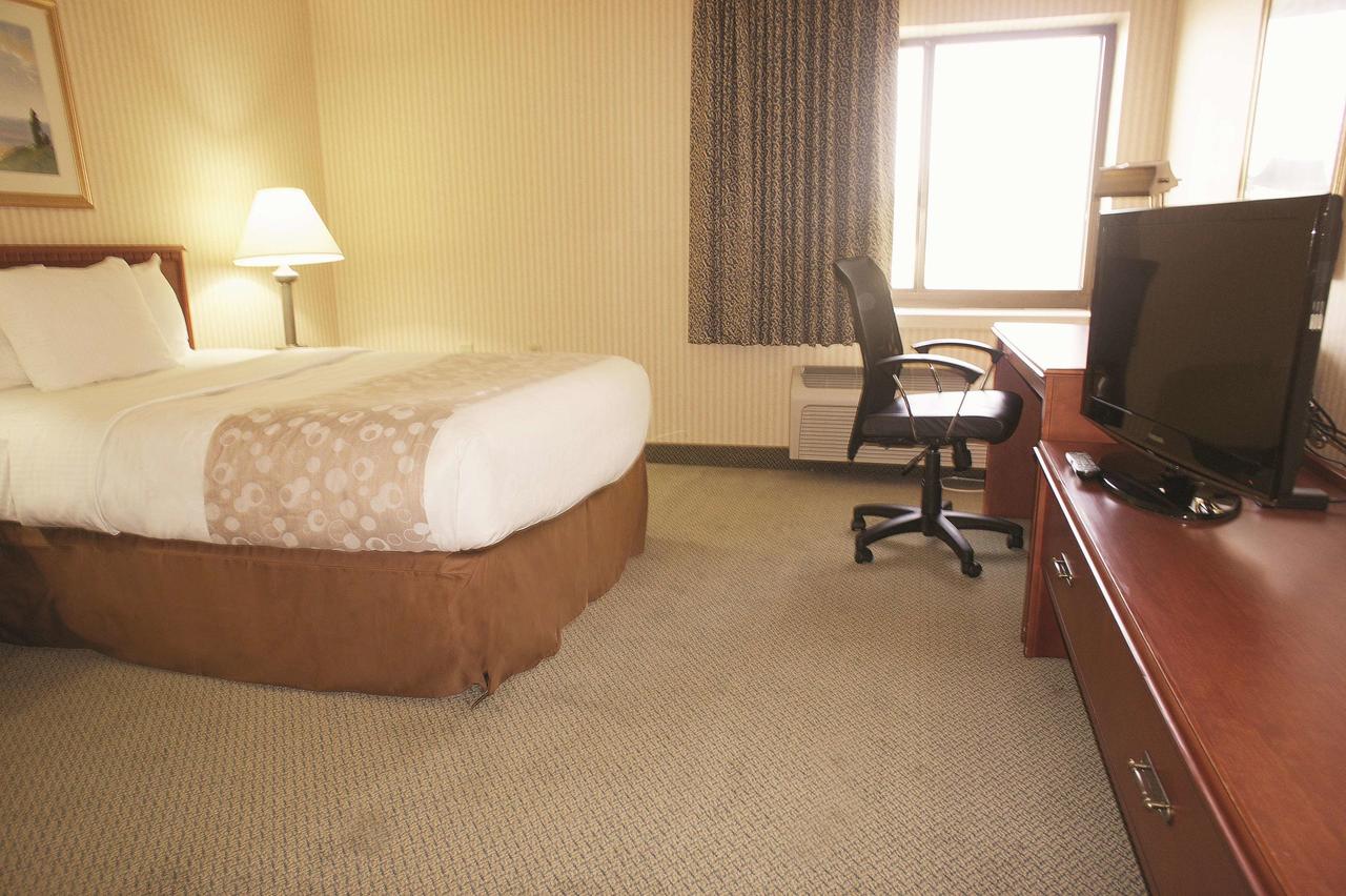 La Quinta Inn By Wyndham Detroit Southgate - thumb 16