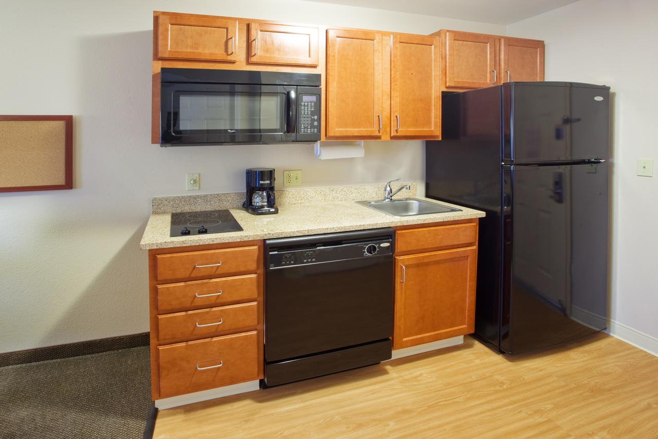 Candlewood Suites Kalamazoo - thumb 2