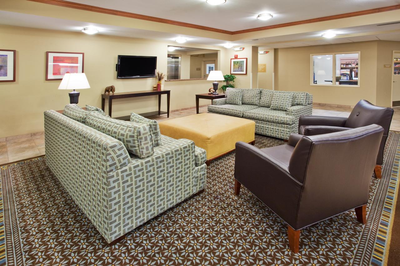 Candlewood Suites Kalamazoo - thumb 7