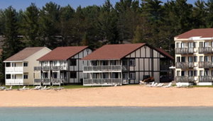 Waterfront Inn Mackinaw City