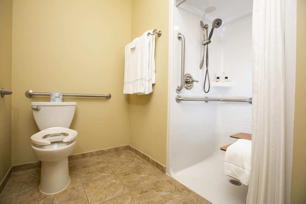 The Rockwell Lake Lodge - thumb 2