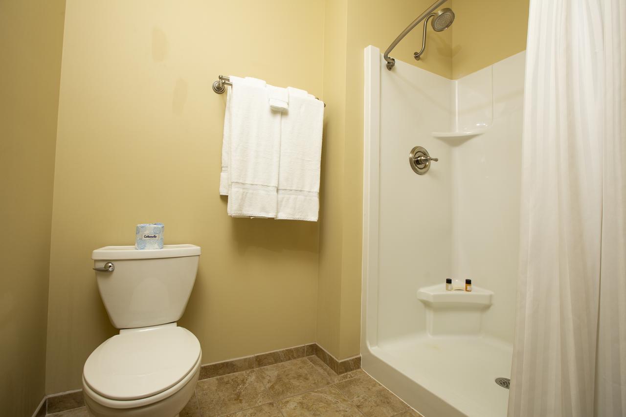 The Rockwell Lake Lodge - thumb 20