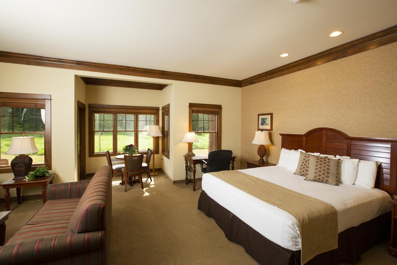 The Rockwell Lake Lodge - thumb 3