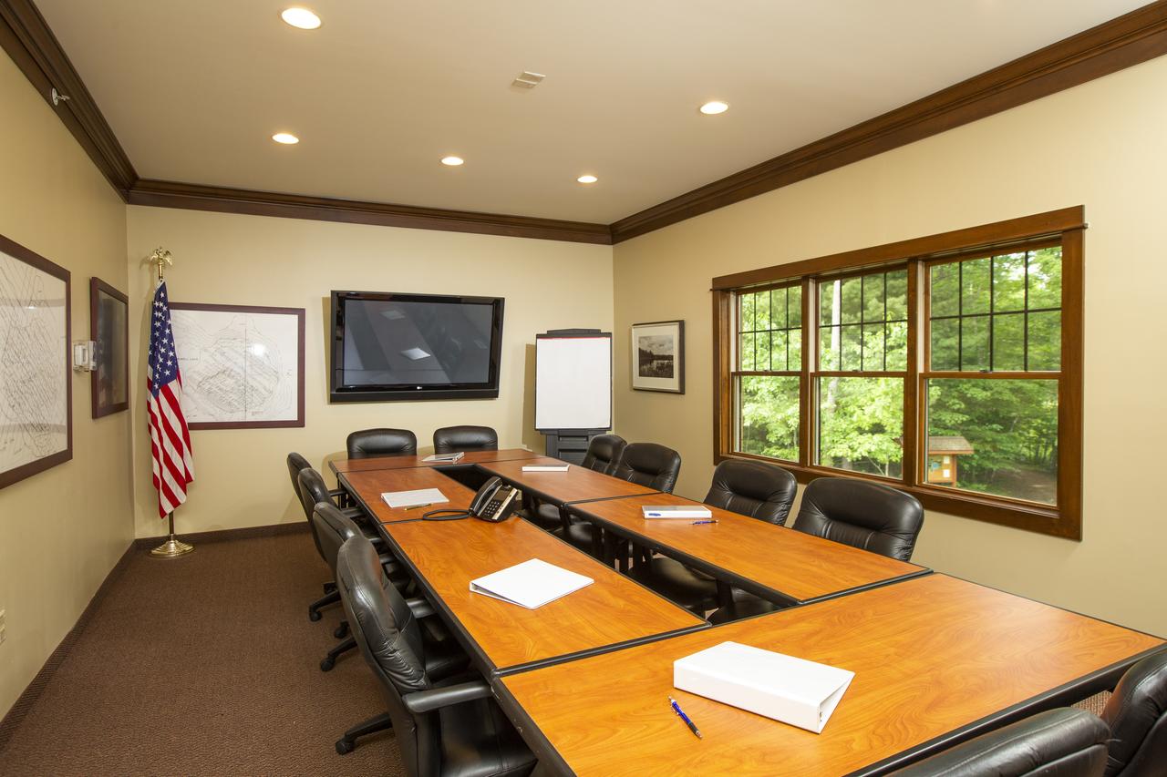 The Rockwell Lake Lodge - thumb 13