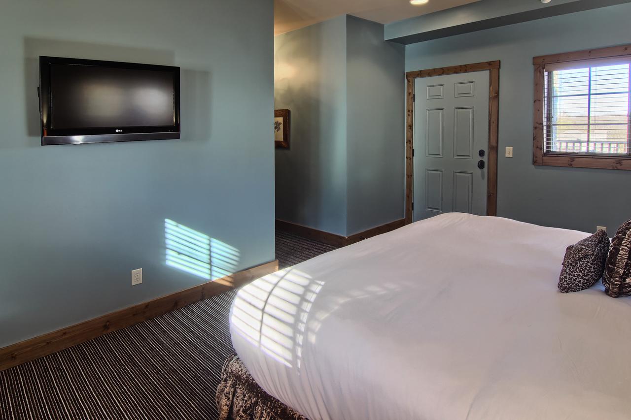 7317 Creekside Condo - thumb 11