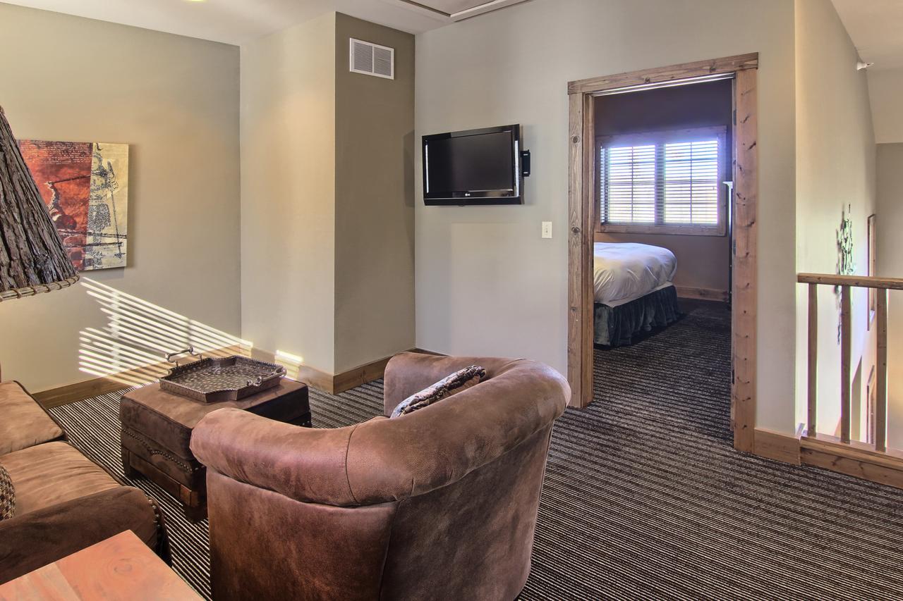 7317 Creekside Condo - thumb 7