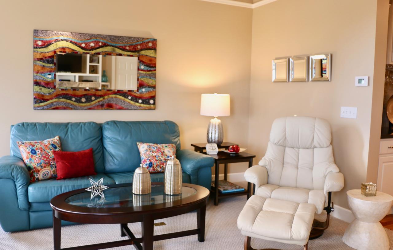 Lakeside Escape - thumb 2