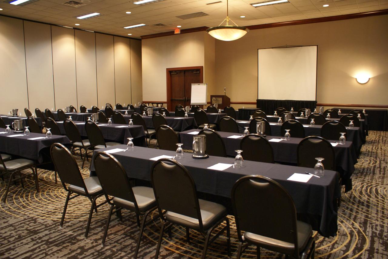 Radisson Hotel Lansing At The Capitol - thumb 26