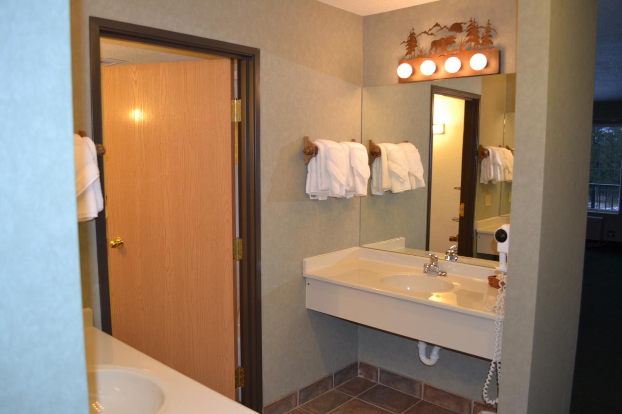 Crooked River Lodge - thumb 7