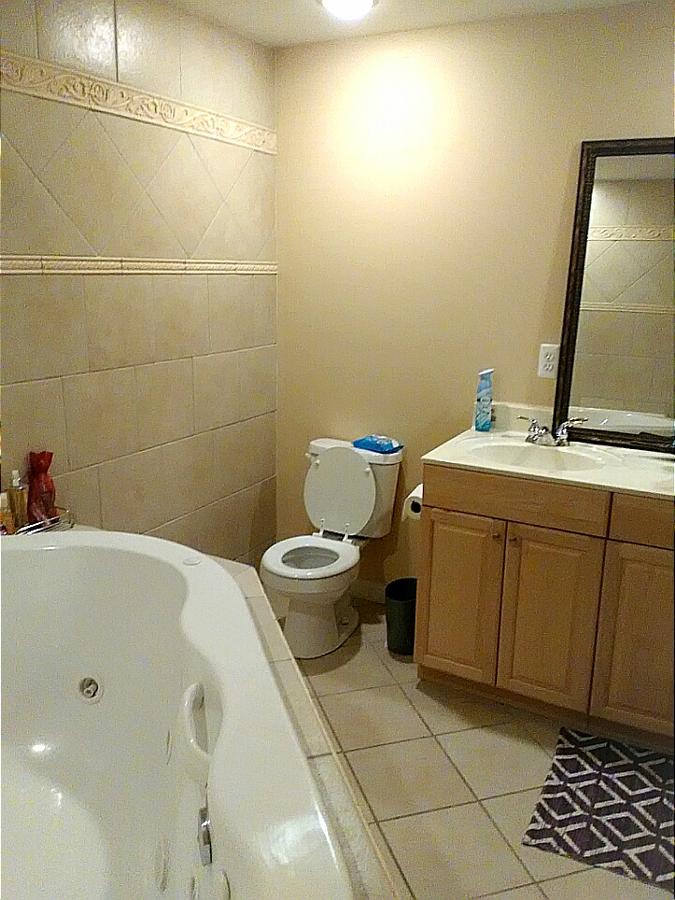 Custom-Built Home In The Heart Of Depot Town - thumb 2