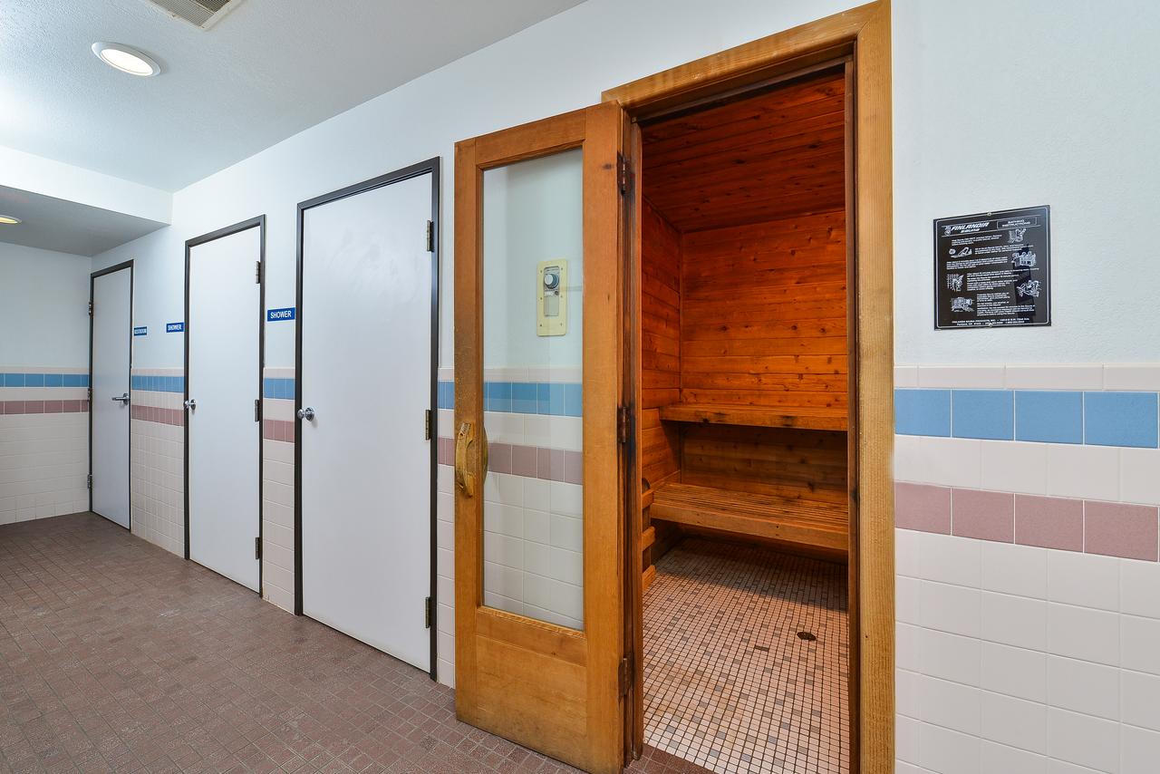 Americas Best Value Inn & Suites-Birch Run - thumb 16