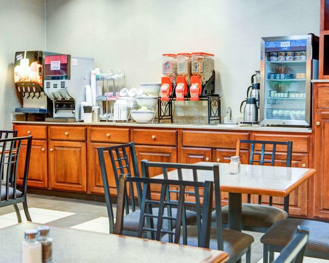 Comfort Suites Stevensville â€“ St. Joseph - thumb 26