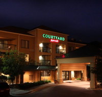 Courtyard by Marriott Flint - Accommodation Michigan