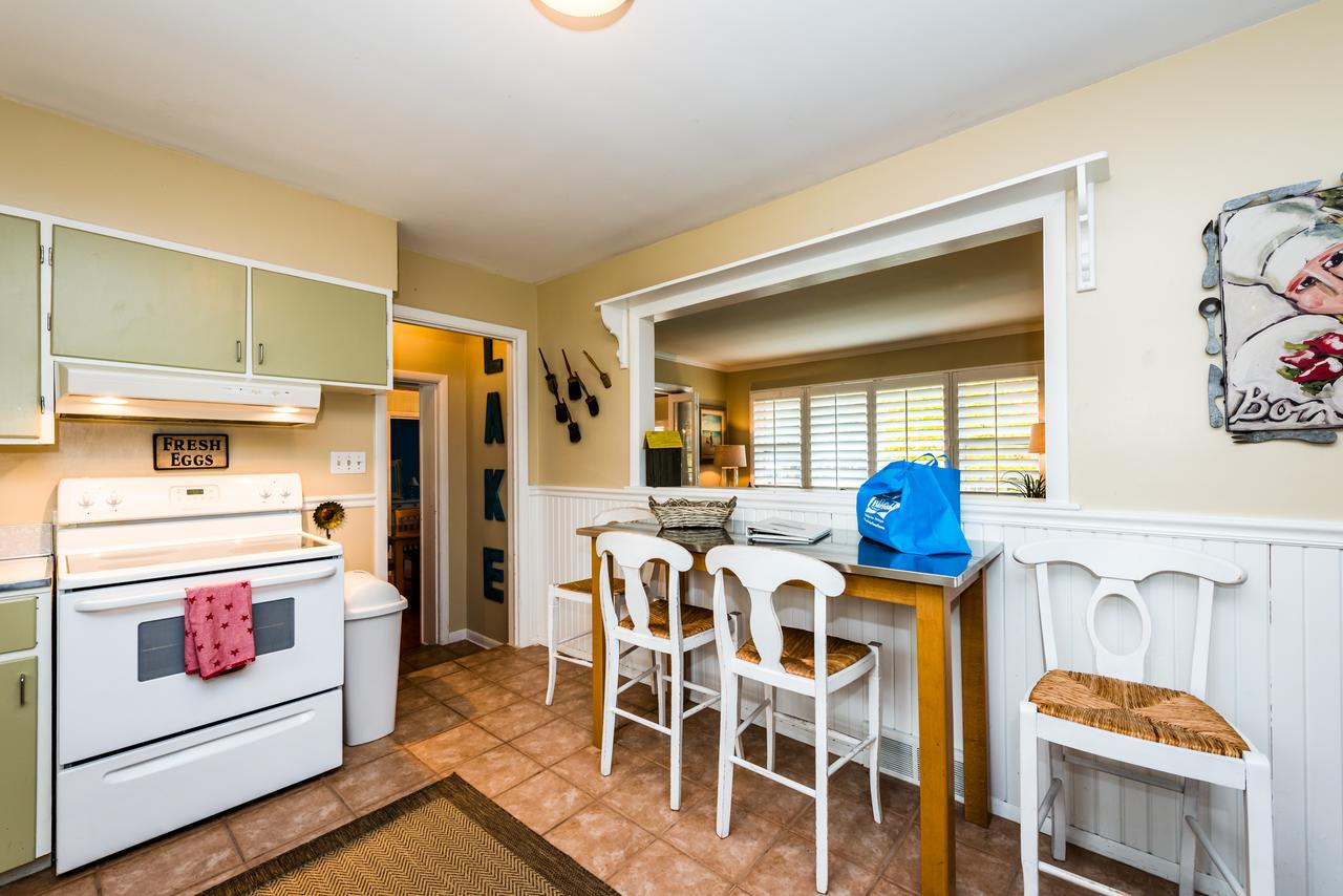 A Little Stone Beach House - thumb 11