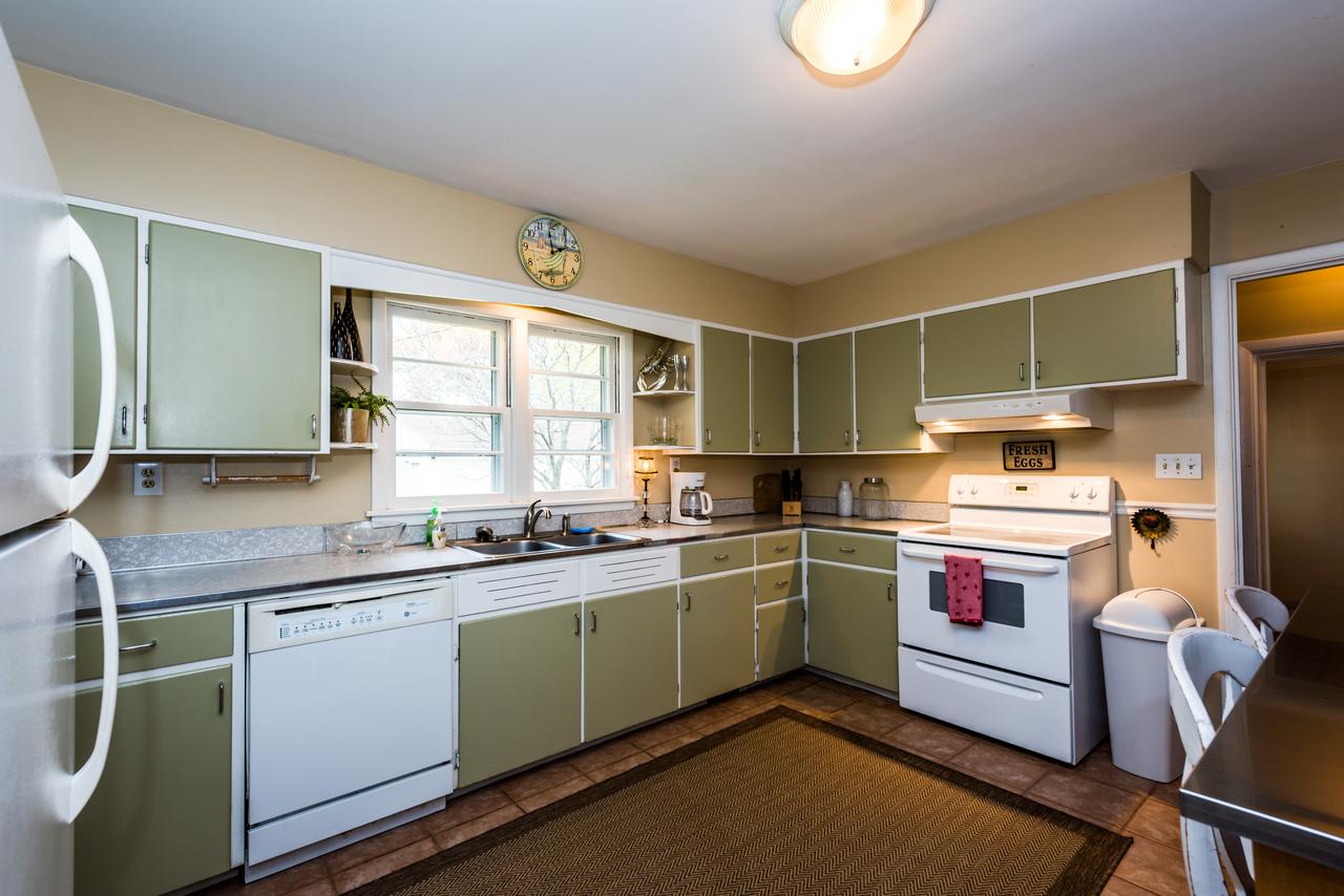 A Little Stone Beach House - thumb 15