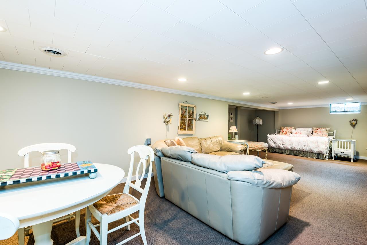 A Little Stone Beach House - thumb 22