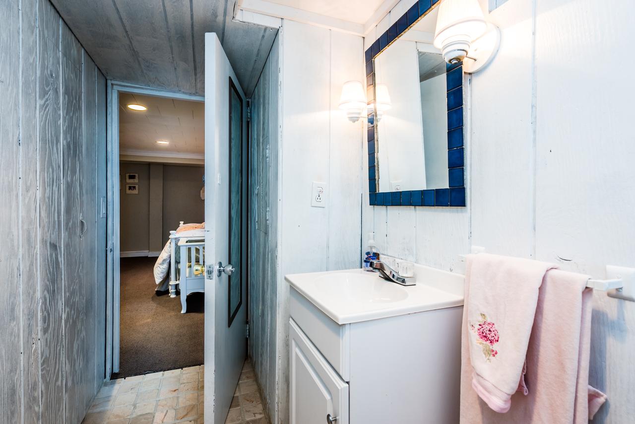 A Little Stone Beach House - thumb 12