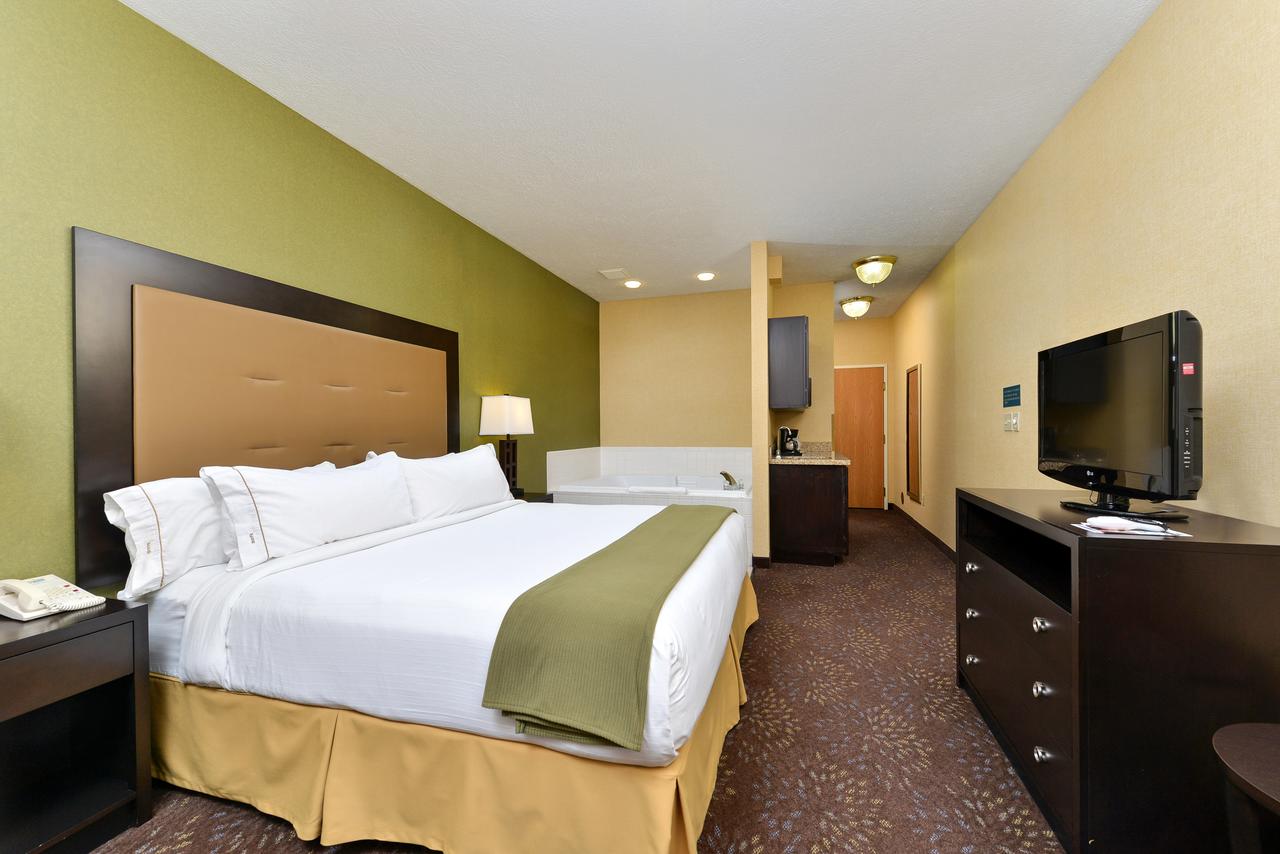 Holiday Inn Express Hotel & Suites Charlotte - thumb 13