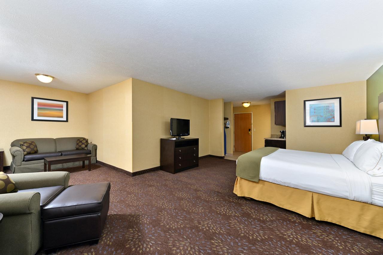 Holiday Inn Express Hotel & Suites Charlotte - thumb 6