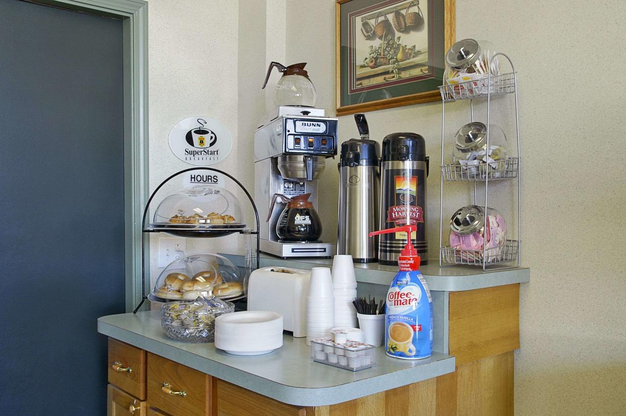 Knights Inn East Lansing - thumb 15