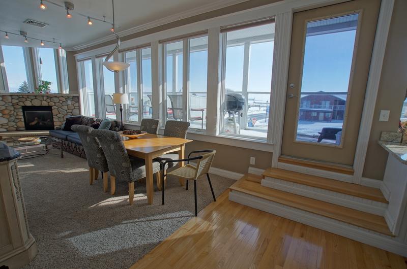 Pier Harbor #2, Condo At Saint Ignace - thumb 3
