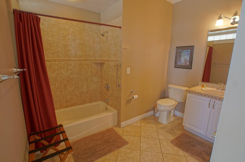Pier Harbor #2, Condo At Saint Ignace - thumb 10