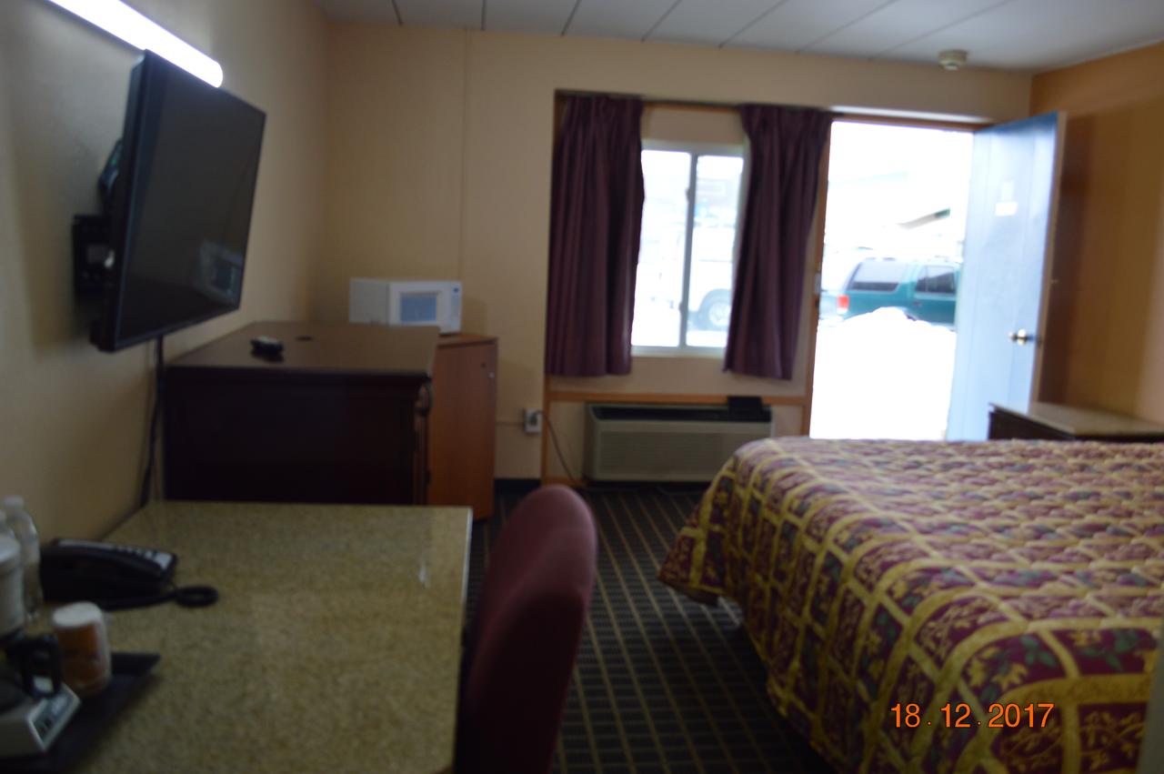 Budget Inn Of Bay City - thumb 4