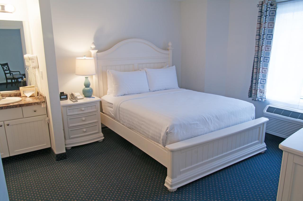 Charlevoix Inn & Suites - thumb 19