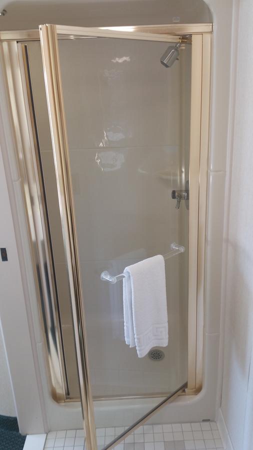 Charlevoix Inn & Suites - thumb 41