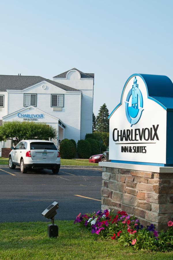 Charlevoix Inn & Suites - thumb 8