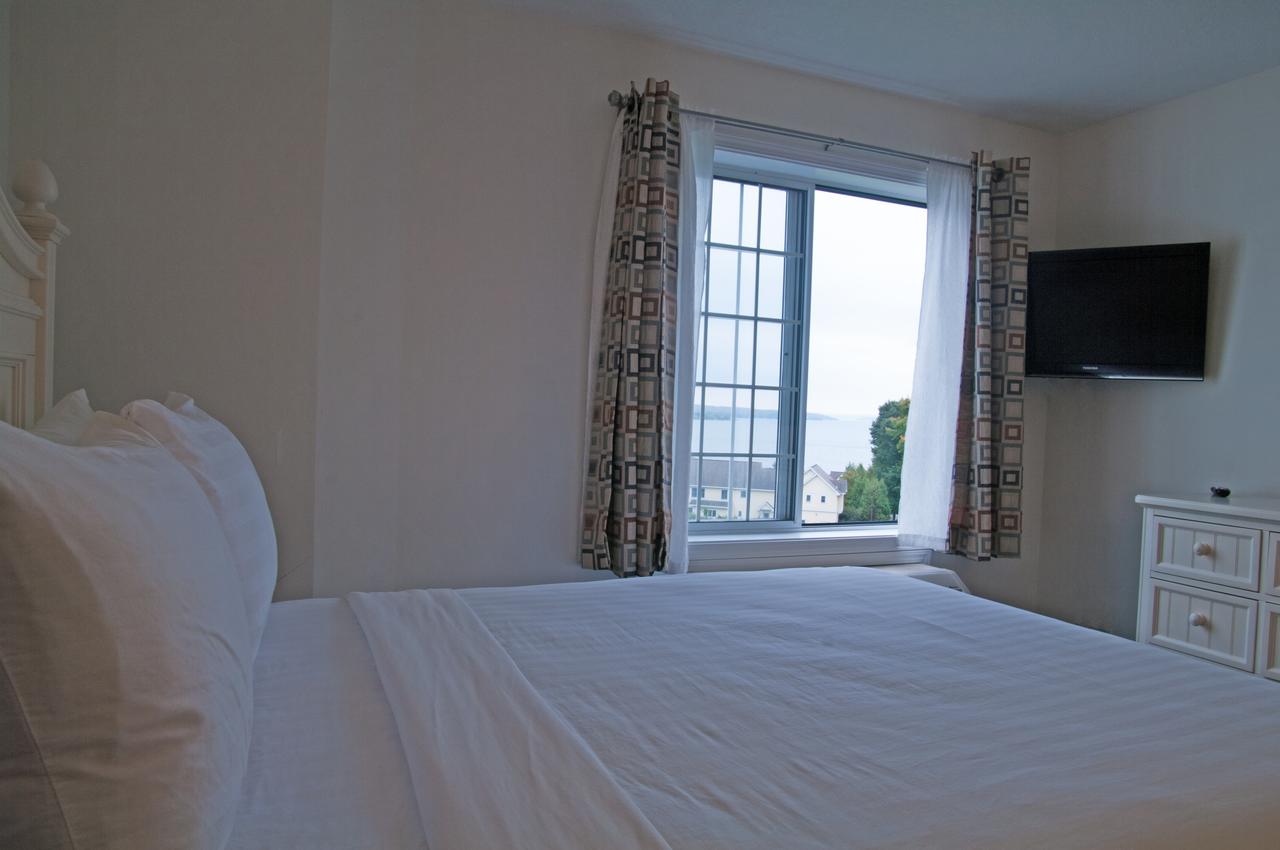 Charlevoix Inn & Suites - thumb 6