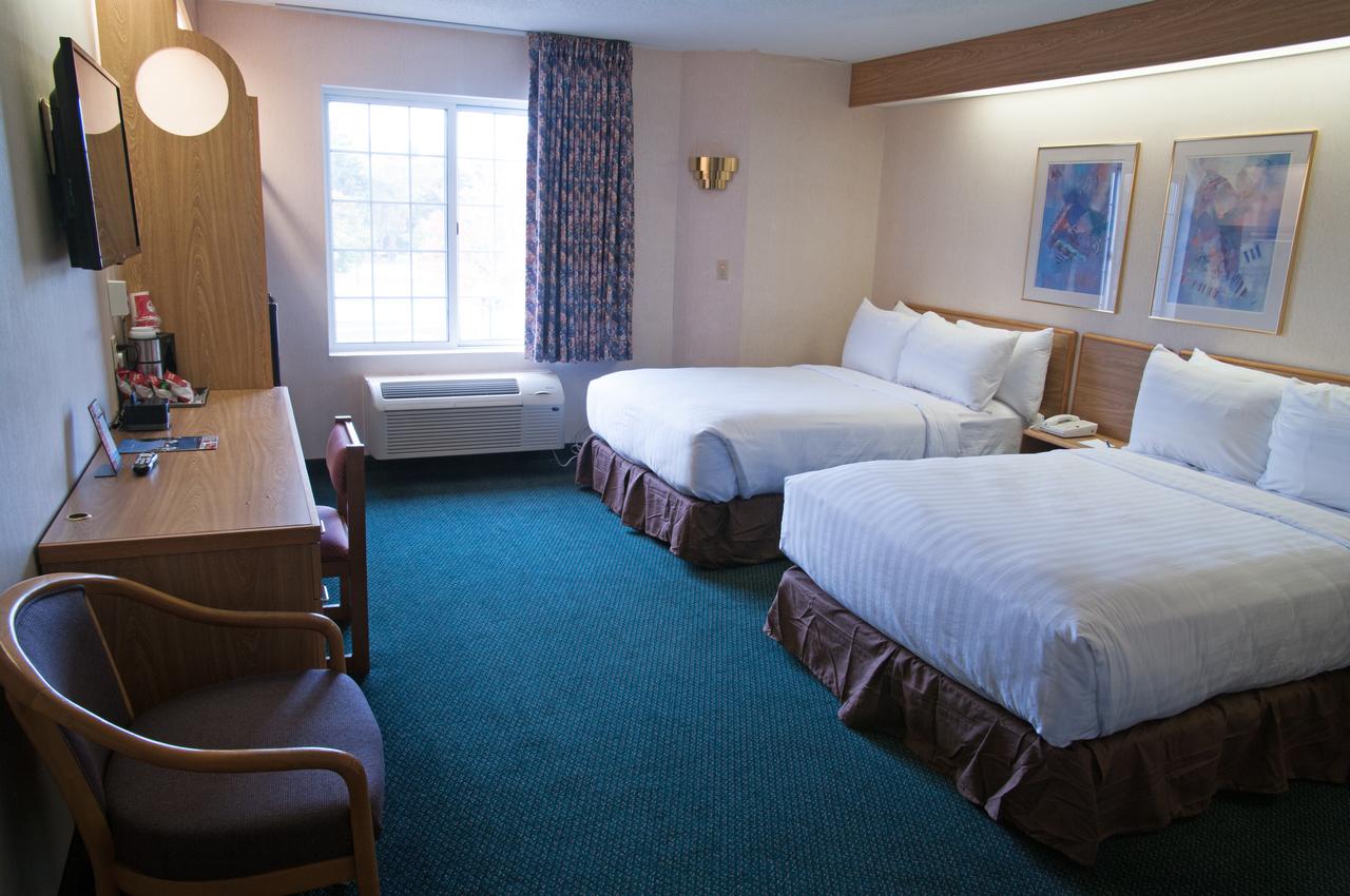Charlevoix Inn & Suites - thumb 21