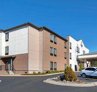 Comfort Inn Charlotte - Accommodation Michigan