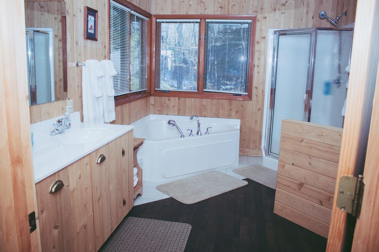 Au Train Island View Lodge Residence - thumb 10