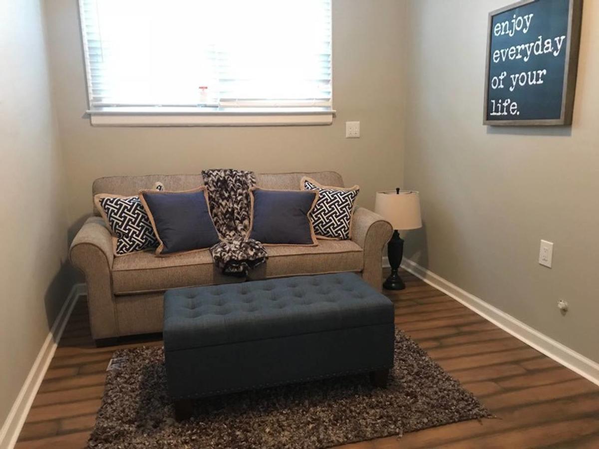 Cute And Quiet Sleeps 10~15mins Downtown Detroit - thumb 11