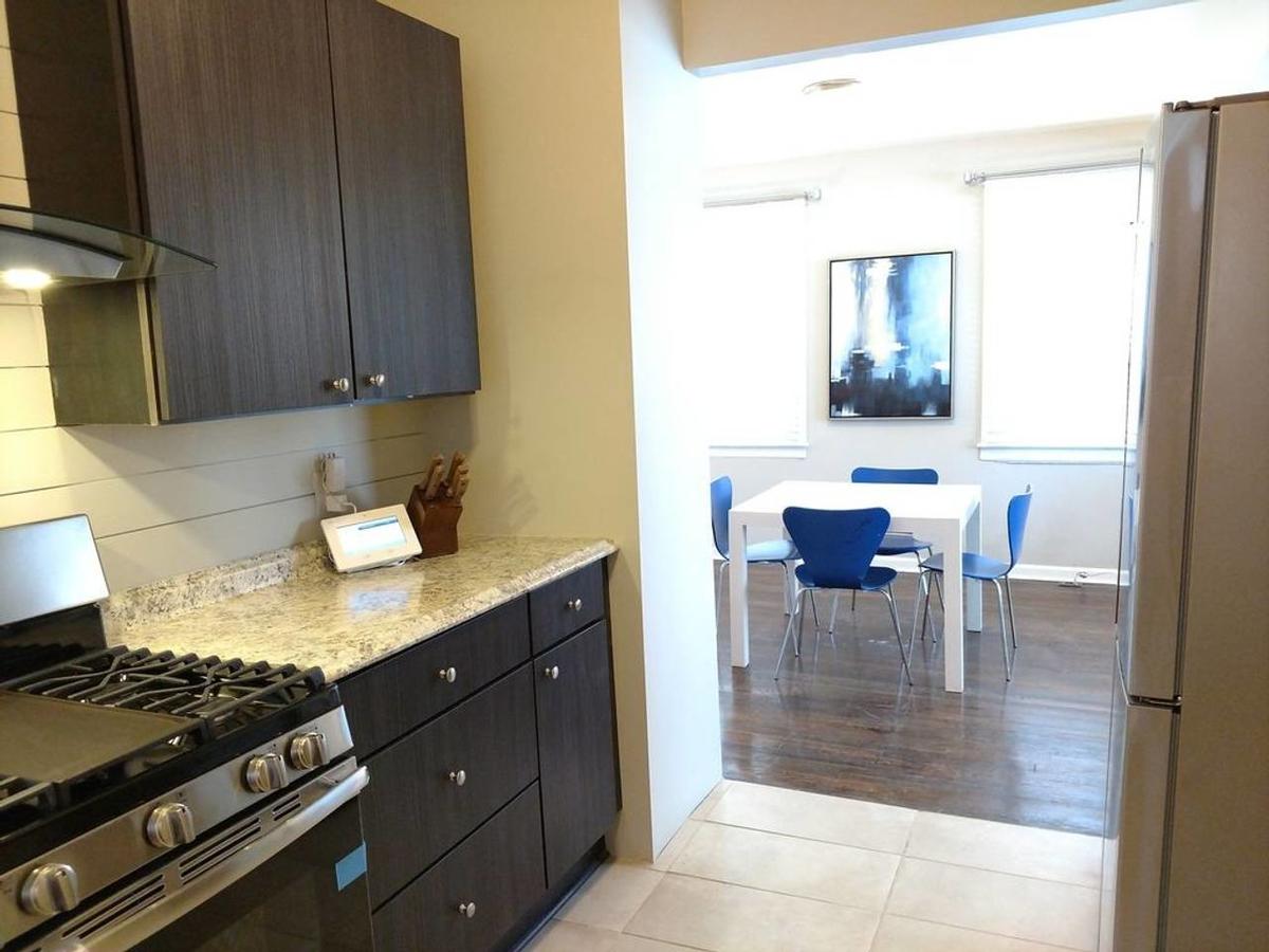 Cute And Quiet Sleeps 10~15mins Downtown Detroit - thumb 8