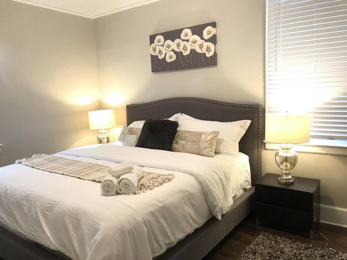 Cute And Quiet Sleeps 10~15mins Downtown Detroit - thumb 9