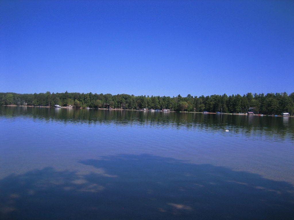 Cute Lake House On West Twin Lake - thumb 1