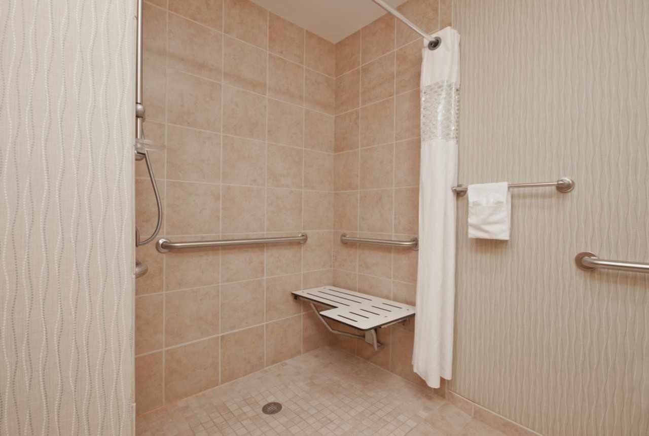 Hampton Inn East Lansing - thumb 33