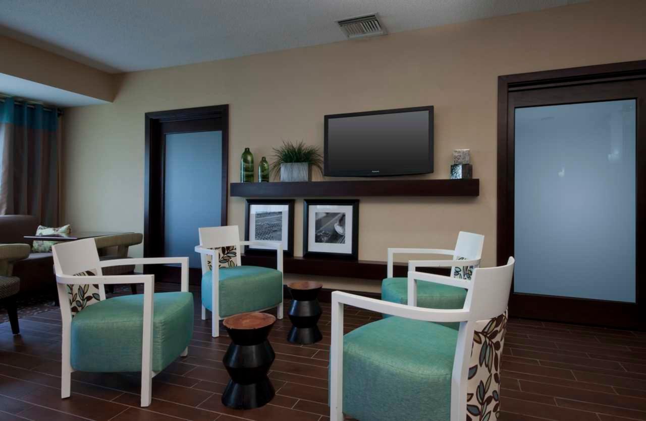 Hampton Inn East Lansing - thumb 32